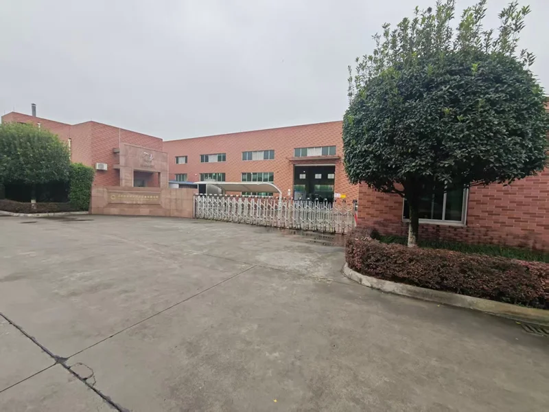 工厂左侧大门